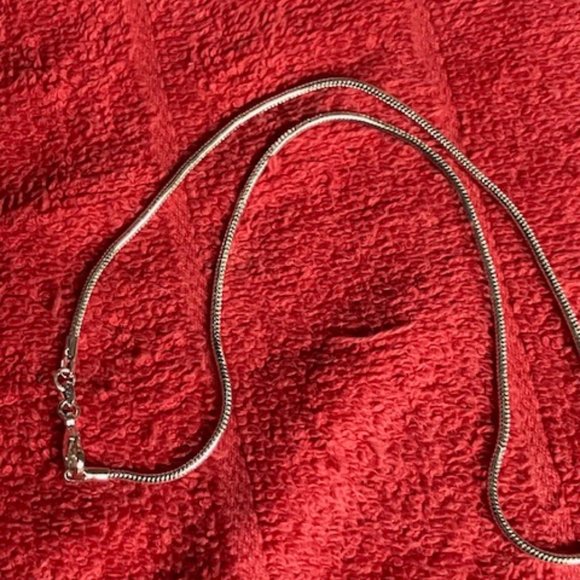 Sterling 925  chain . 16 inch with claw clasp . - Picture 2 of 4